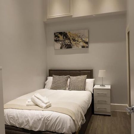 Spacious Apartment In City Centre - Free Parking نوتينغهام المظهر الخارجي الصورة