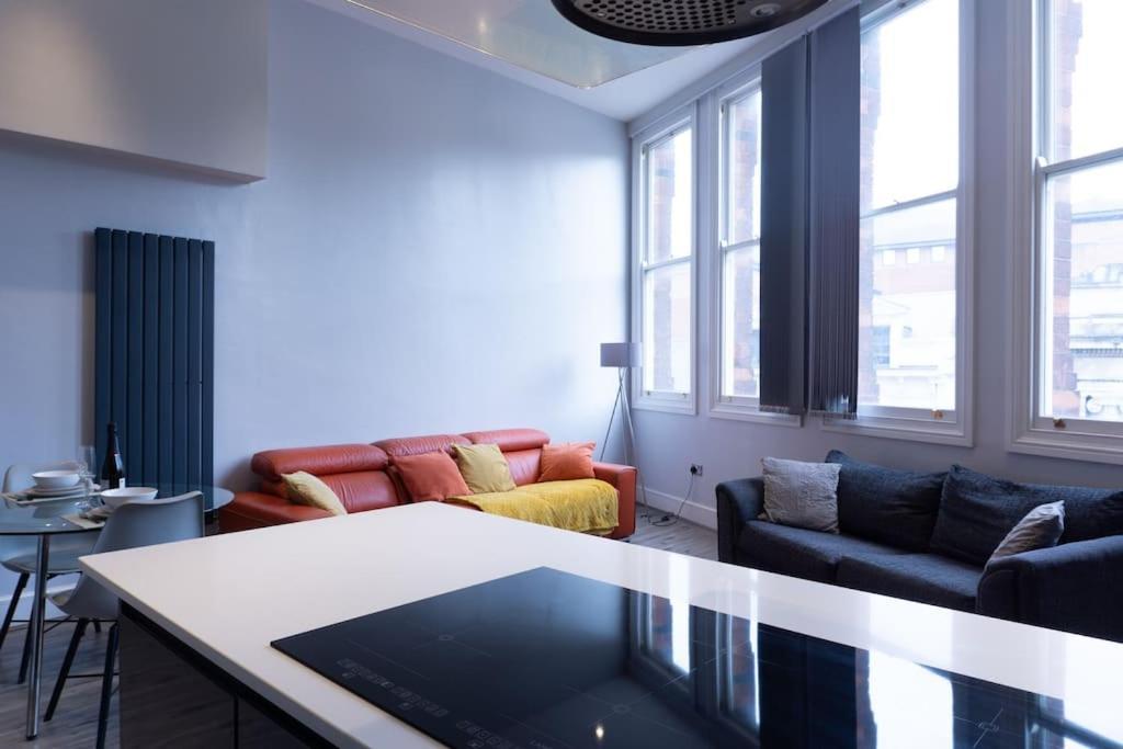 Spacious Apartment In City Centre - Free Parking نوتينغهام المظهر الخارجي الصورة